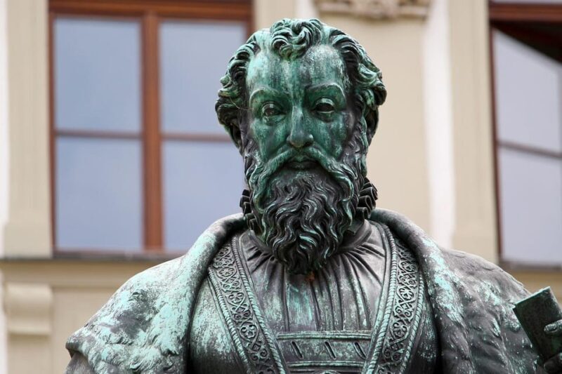 Historical Walking Tour of Augsburg - Key Points
