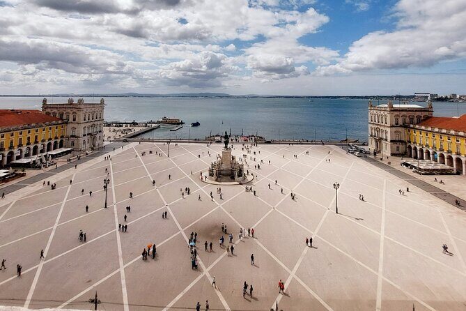 Historical Walking Tour of Lisbon - Key Points