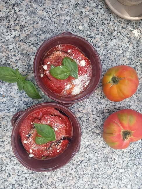 History and tasting of Neapolitan cuisine on the sea terrace - An In-Depth Look at the Experience