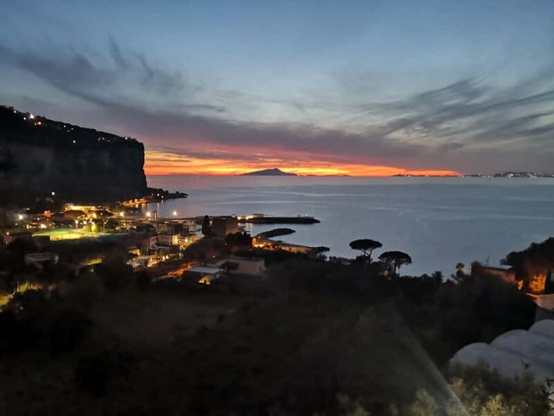 History and tasting of Neapolitan cuisine on the sea terrace - FAQ