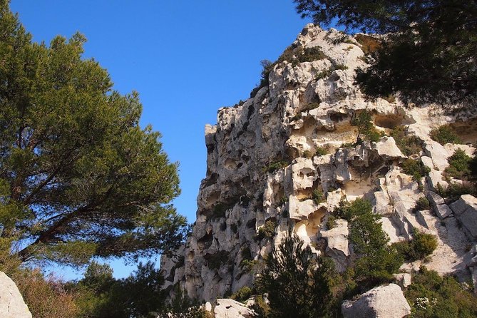 History and Van Gogh in Provence From Aix-En-Provence - Views From Les Baux-De-Provence