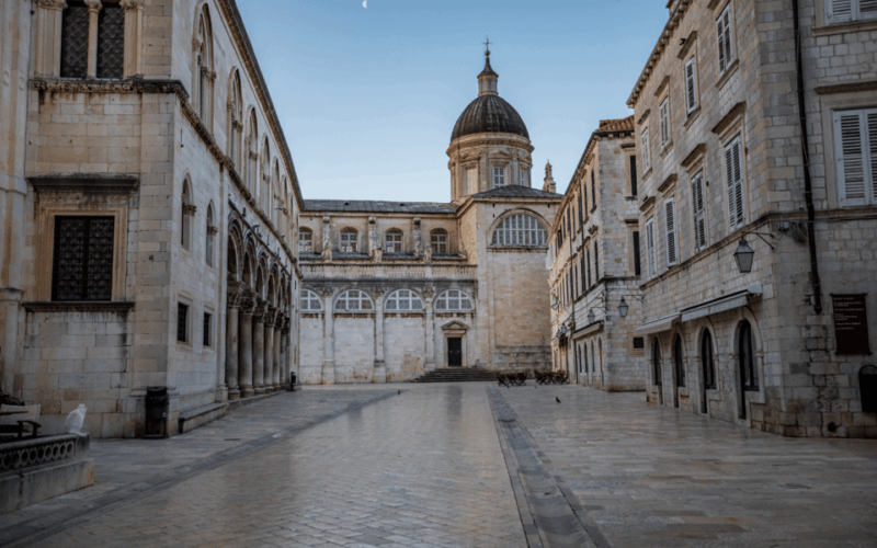 History Walking Group Tour in Dubrovnik With Licenced Guide - Good To Know