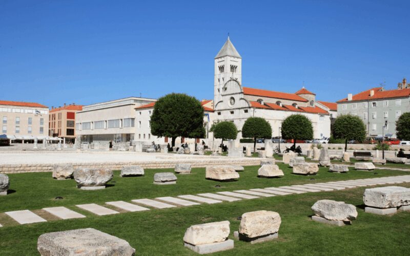 History Walking Group Tour in Old Center of Zadar - The Value of This Tour