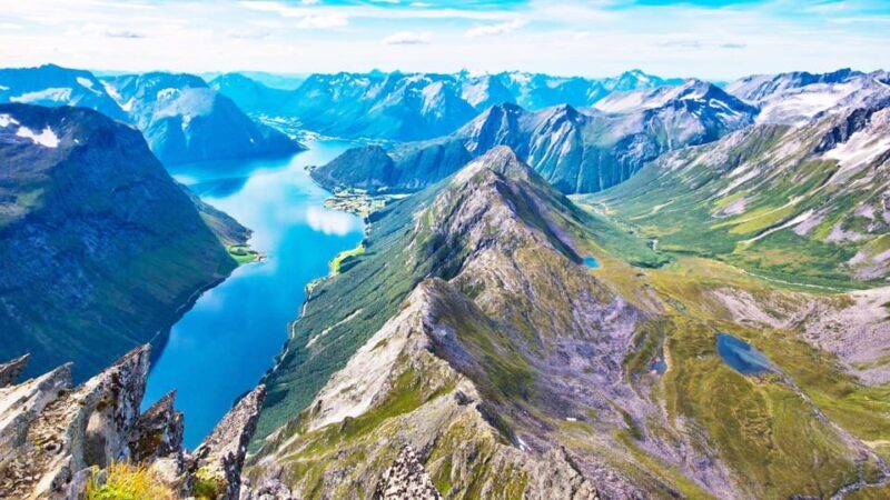 Hjørundfjord Hiking Cruise (6,5 hours to hike/explore Øye) - Key Points