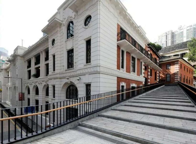 HK: Peak Tram, Dim Sum tasting, city tour with cruise - Who Should Book This Tour?