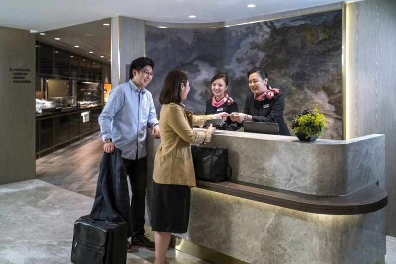HKG Hong Kong International Airport: Premium Lounge Entry - Customer Reviews