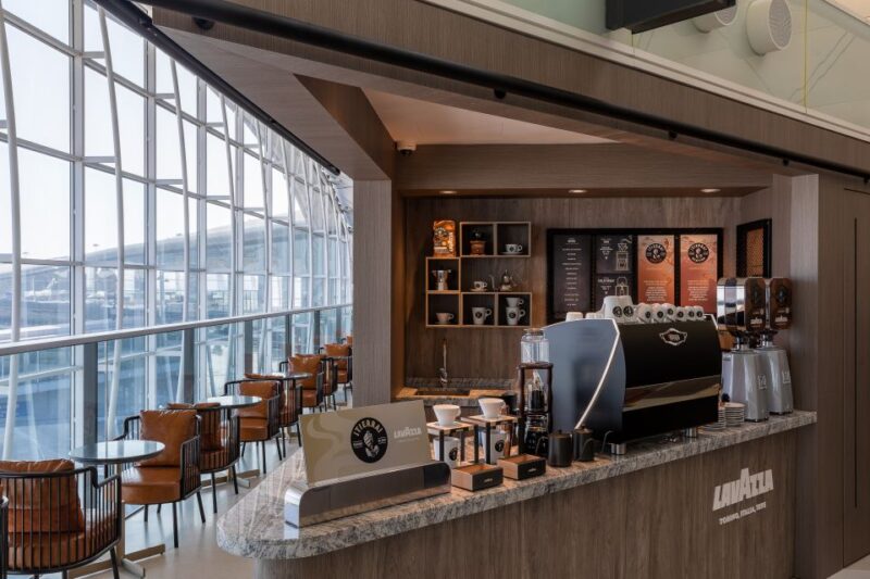 HKG Hong Kong International Airport: Premium Lounge Entry - Policies and Restrictions