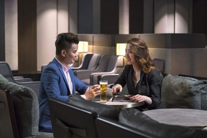HKG Hong Kong International Airport: Premium Lounge Entry - Meeting Points and Accessibility