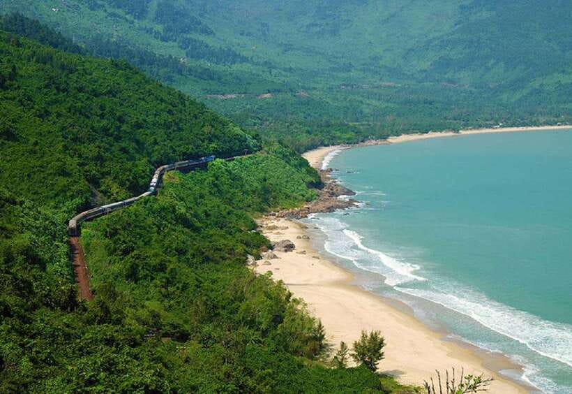 Ho Chi Minh: a Comfortable Safe Trip to Phan Thiet by Train - Social Aspects of Train Travel