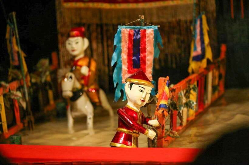 Ho Chi Minh: Authentic Vietnamese Dinner & Water Puppet Show - Dinner Experience