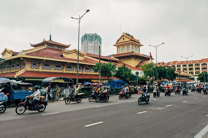 Ho Chi Minh City and Chinatown Privately - Exploring Chinatown