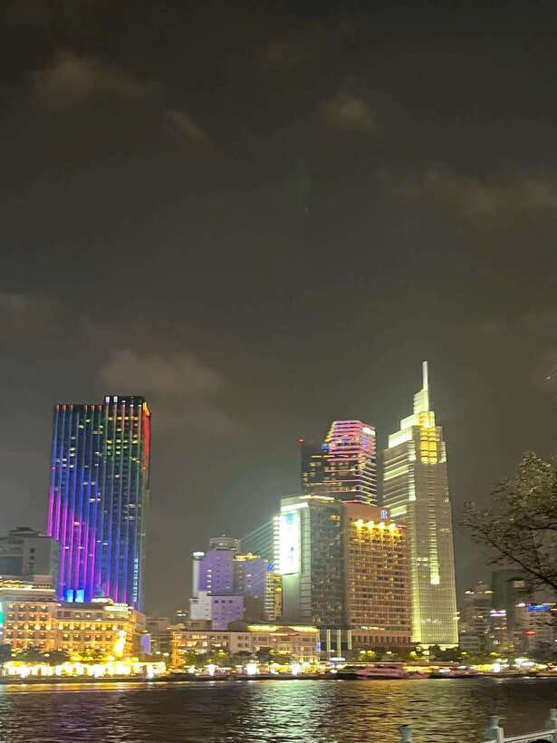Ho Chi Minh City & Kayaking on the Saigon River Private Tour - Participant Requirements and Restrictions