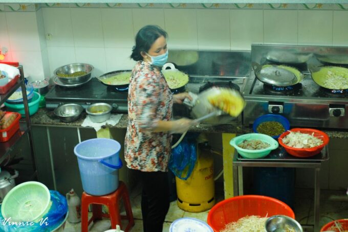 Ho Chi Minh City: Private Street Food Evening Walking Tour - What to Expect