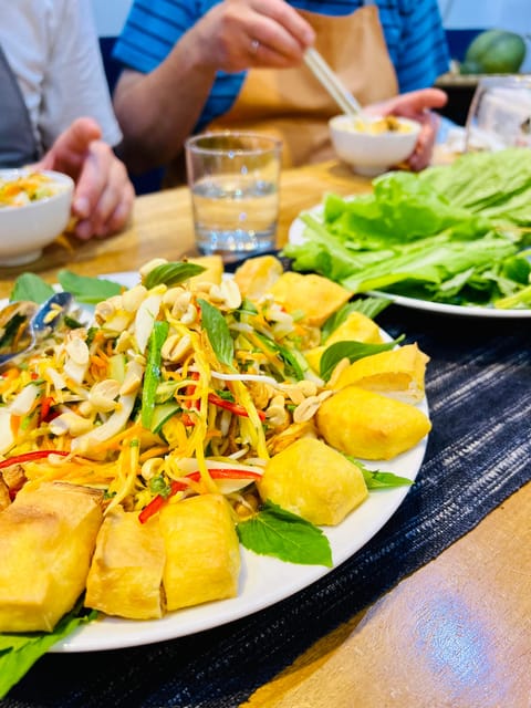 Ho Chi Minh City: Vietnamese Homestyle Cooking Class - Meeting Point and Essential Information