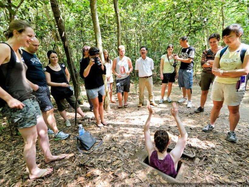 Ho Chi Minh: Cu Chi Tunnels, Cao Dai Temple, and Ba Den Trip - Exploring the Cao Dai Holy See