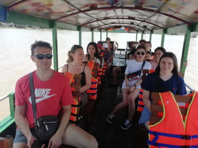 Ho Chi Minh: Small Group or Private Tour Mekong Delta 1 Day - Bee Farm Visit and Traditional Handicrafts