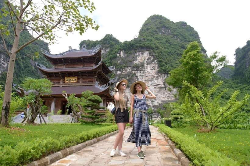 HOA LU - BAI DINH - TRANG AN - CAVE TOUR (Small Group) - How to Book