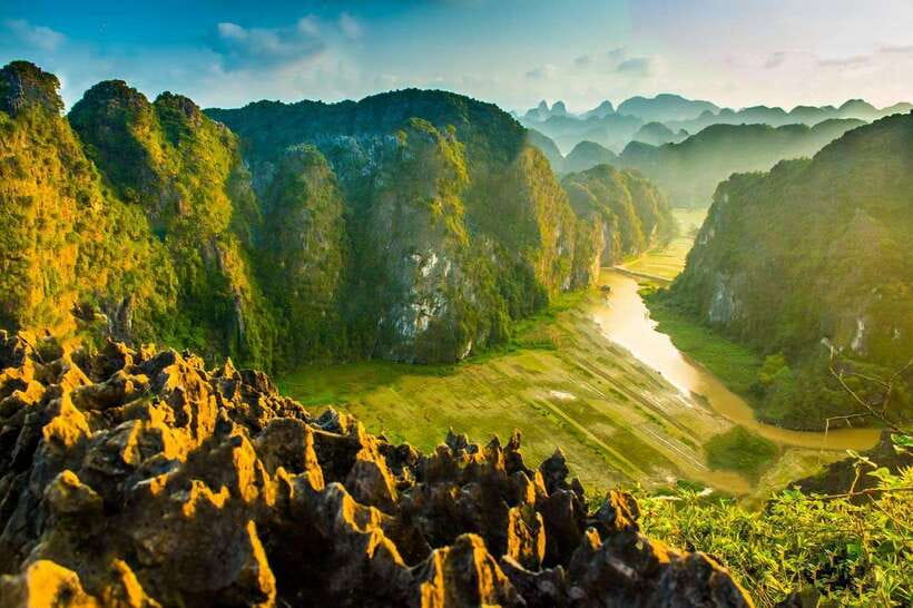 Hoa Lu - Tam Coc - Mua Cave 1 Day Tour (Limousine Transfer) - Key Points