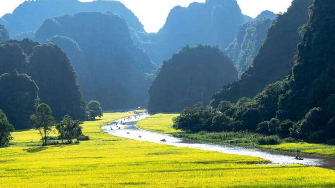 Hoa Lu – Tam Coc – Mua Cave: Full-Day Adventure Tour - Inclusions and Exclusions