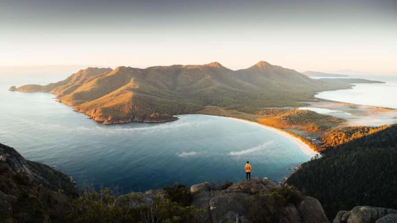 Hobart: A Day At Wineglass Bay - Discover Tasmania’s East Coast in Style