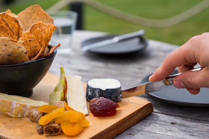 Hobart Hop-On Hop-Off Bus & Richmond Village Tour - Key Points