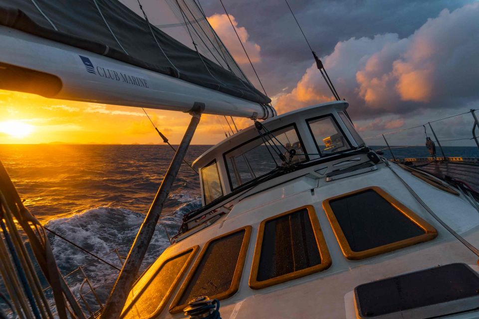 Hobart: Luxury Yacht Scenic Sailing Tour With Snacks - Tour Description