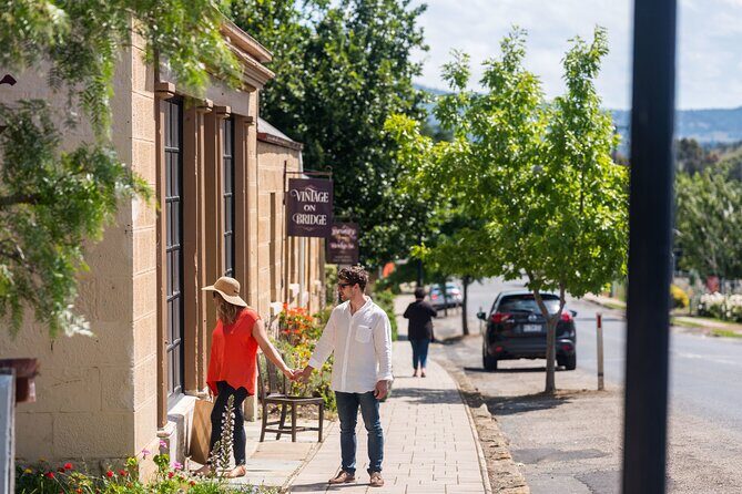 Hobart Signature Shore Excursion - The Guide: Your Local Storyteller