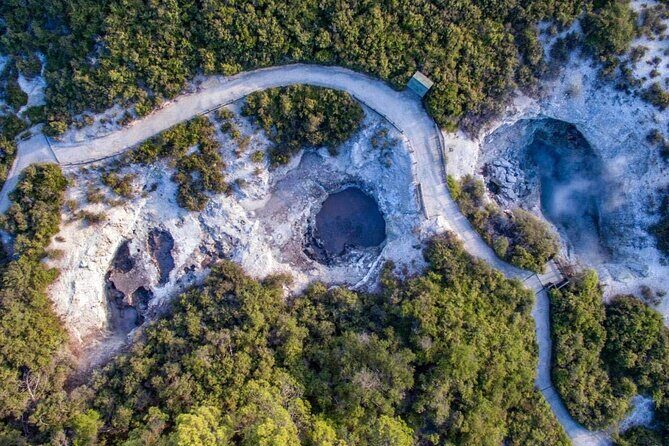 Hobbiton and Wai-O-Tapu Full Day Small Group Tour - An In-Depth Look at the Itinerary