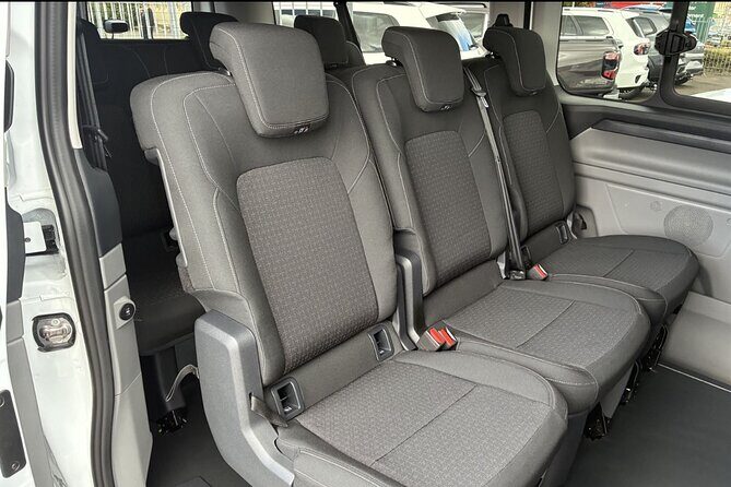 Hobbiton Movie Set Private Transportation for Families and Groups - Key Points