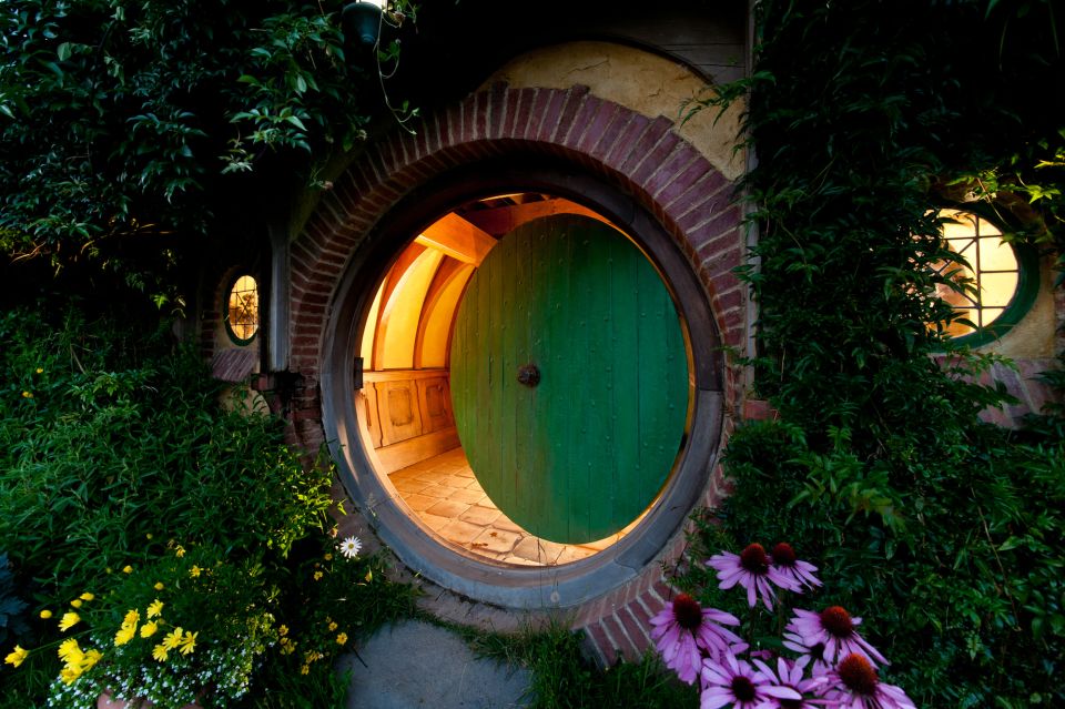Hobbiton Movie Set & Rotorua Premium Day Tour From Auckland - Pricing and Discounts
