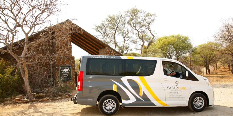 Hoedspruit to Johannesburg Private Shuttle - Driver and Group Details