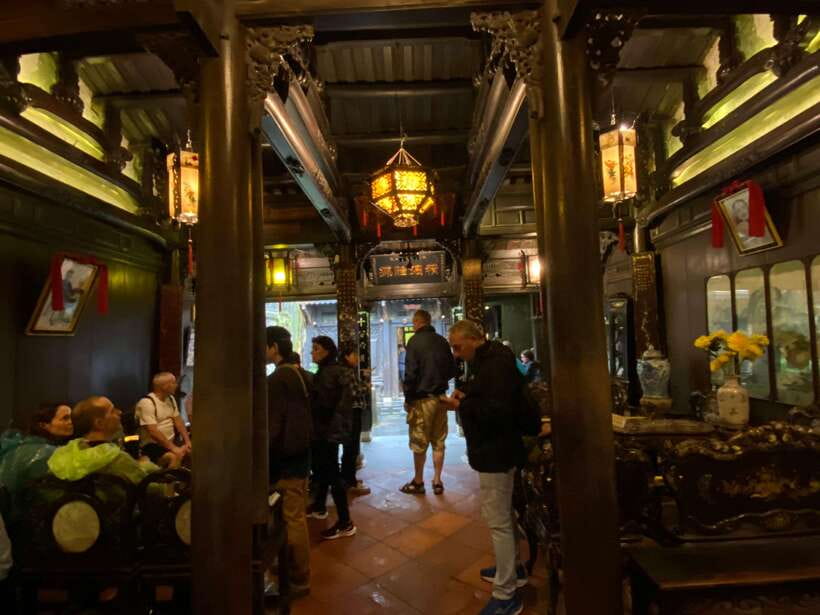 Hoi an Ancient Town- Exploring the Town With Local Guide - Indulging in Delectable Local Cuisine