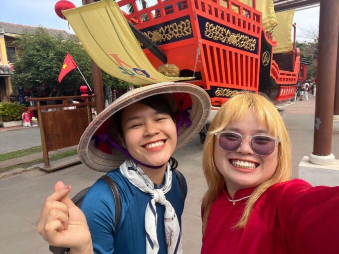 Hoi An: Ancient Town Guided Walking Tour - Accessibility Features