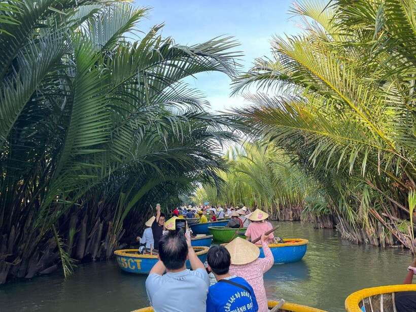 Hoi An: Bamboo Basket Boat Tour With Traditional Meal - Immerse in Cam Thanhs Coconut Palm Paradise