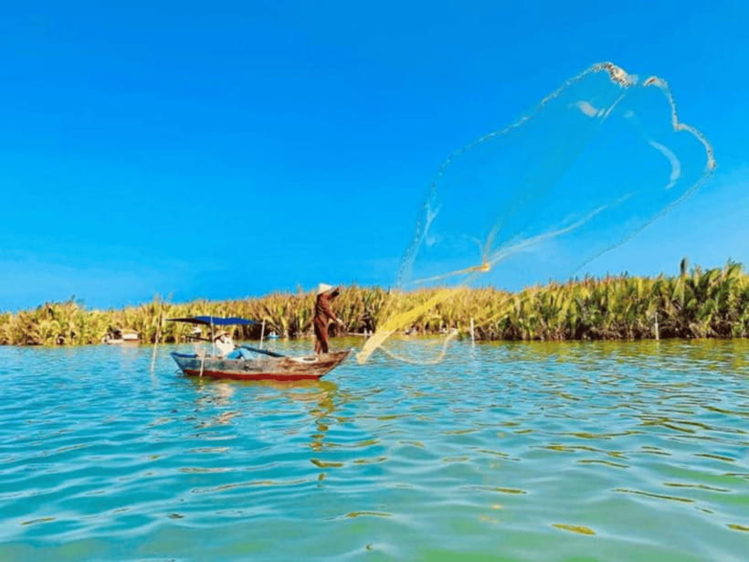 Hoi An: Bamboo Boat Ride & Herbal Foot Soak Package - Exploring the Coconut Forest Ecotourism Area