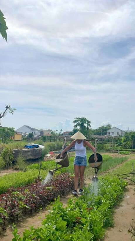 Hoi An Biking Countryside Cooking Class in Tra Que Vegetable - Key Points