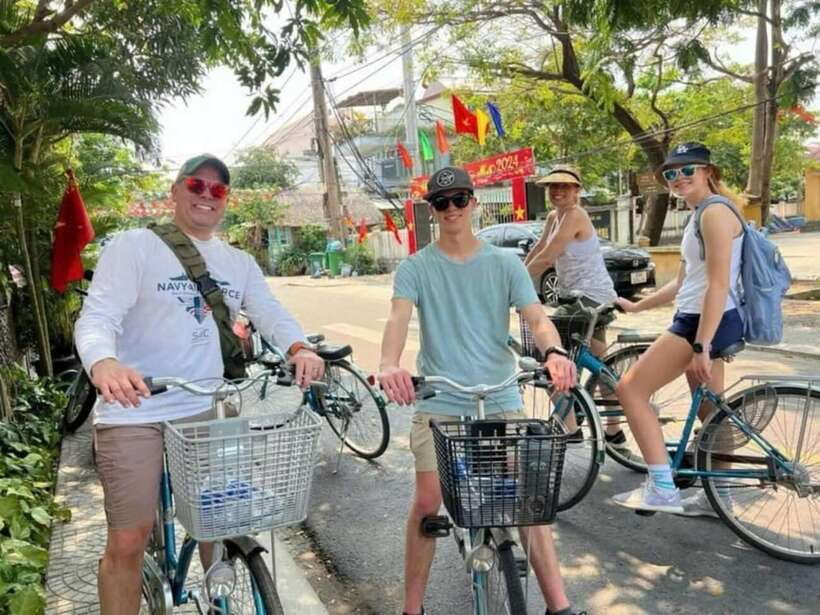 Hoi An Biking Countryside Cooking Class in Tra Que Vegetable - The Cooking Experience
