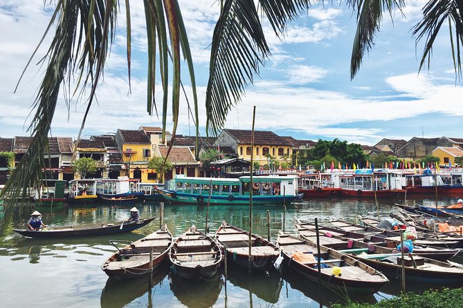 Hoi An Coffee Tasting And Old Town Discovering Tour - Accessibility Information