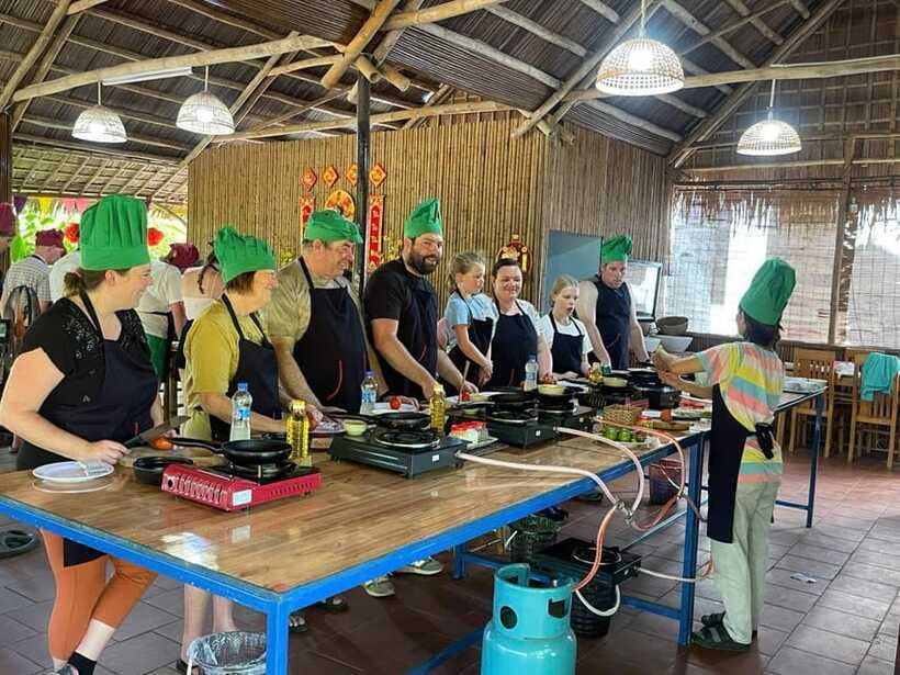 Hoi An: Cooking Class, Crab Fishing-Basket Boat, Market Tour - Market Tour and Ingredient Selection