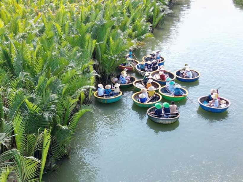 Hoi An: Cooking Class, Crab Fishing-Basket Boat, Market Tour - Basket Boat Ride and Crab Fishing