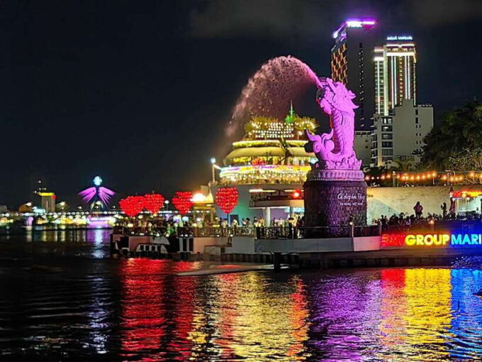 Hoi An/Da Nang: Da Nang Food Tour & Cruise Trip on Han River - Dragon Bridge Show