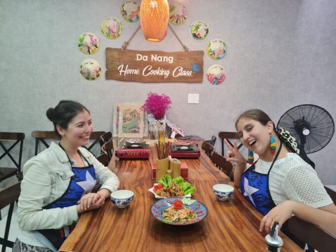 Hoi An/Da Nang: Vietnamese Cooking Class With Transportation - Tips for Participants