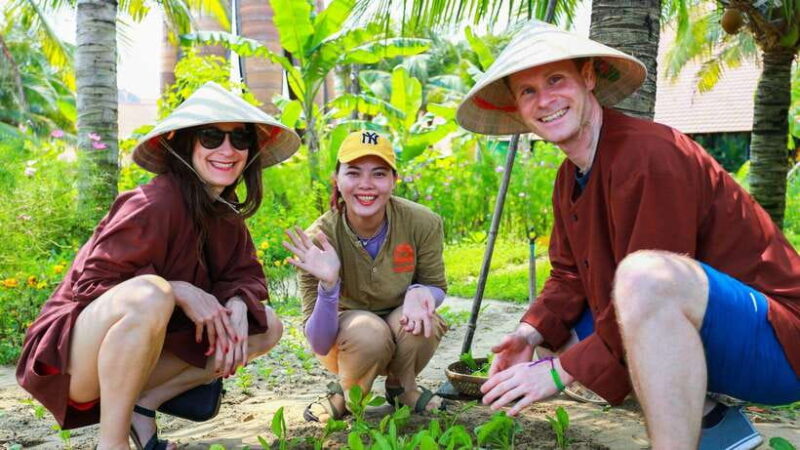 Hoi An Eco Tour : Bike, Farm and Lantern Making Experience - Cultural Immersion