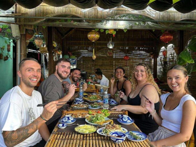Hoi An Eco Tour : Bike, Farm and Lantern Making Experience - Optional Lunch Experience