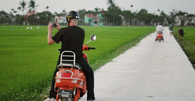 Hoi An Evening Foodie Tour By Electric Scooter - Booking and Cancellation Policy