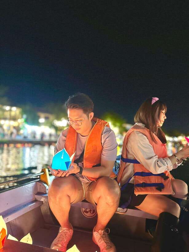 Hoi An: Evening Street Food Walking Tour - Overview of the Evening Food Walking Tour