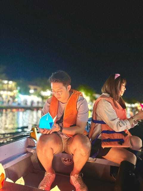 Hoi An: Evening Street Food Walking Tour - Activities Along the Tour