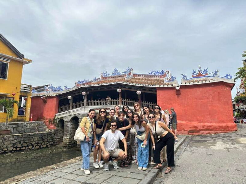 Hoi An: Guided Walking Tour With Local Food - Key Points