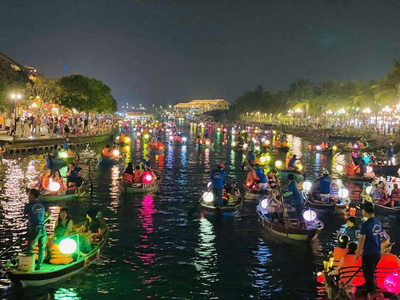 Hoi An: Hoai River Boat Ride With Flower Lantern Release - Key Points