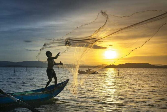 Hoi An: Kayaking Tour of the Waterways - Group Size and Cancellation Policy